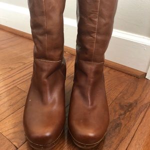 Ugg Lynnea leather clog boot